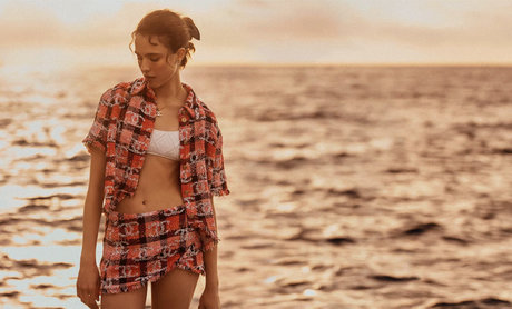 Margaret Qualley nude pornstar gallery