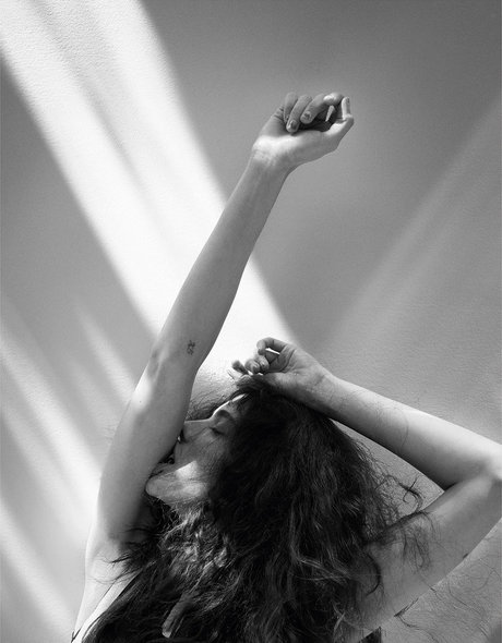 Margaret Qualley model porn picture