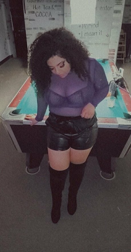 hot lips art actress pics