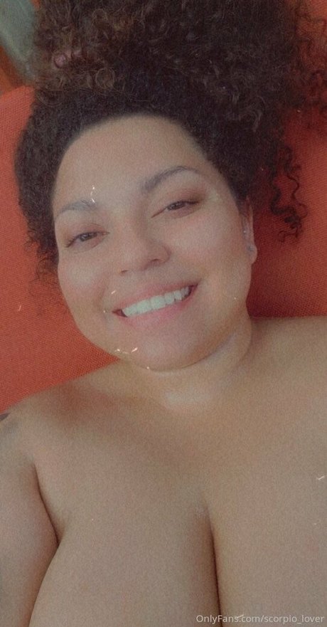 hot lips model perfect pic