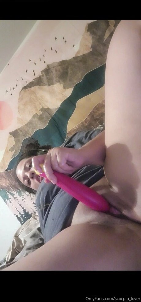 hot lips model art gallery