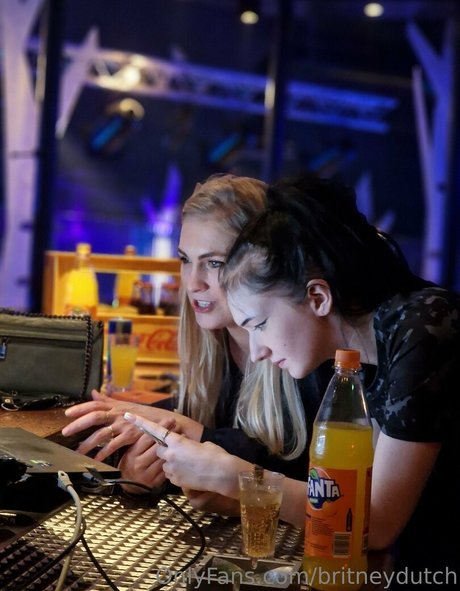 britneydutch star nice photo