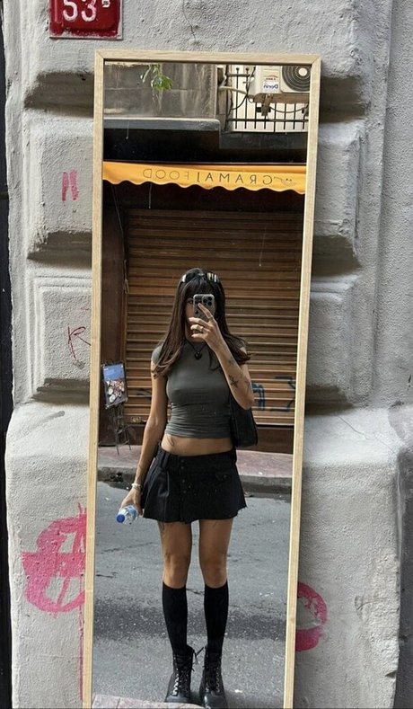 Zeynep Kurubacak model hd img