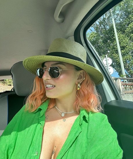 Helena Cardoso high quality pornstar archive