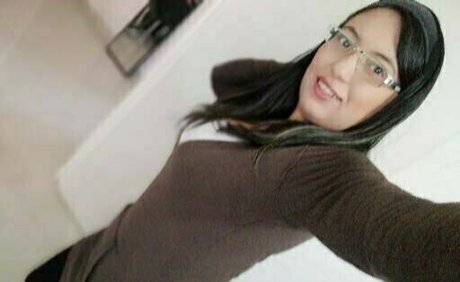 angelb n best actress pictures