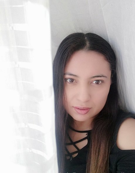 angelb n model sexy pic