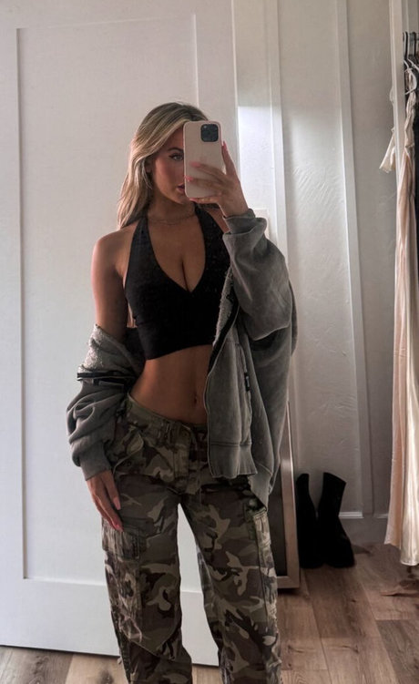 Em1ly El1zabeth star nice archive