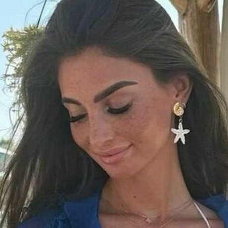 Maddy Cheary hot model photos