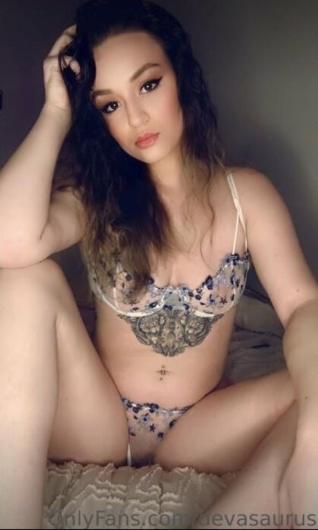 Devasaurus hot model img