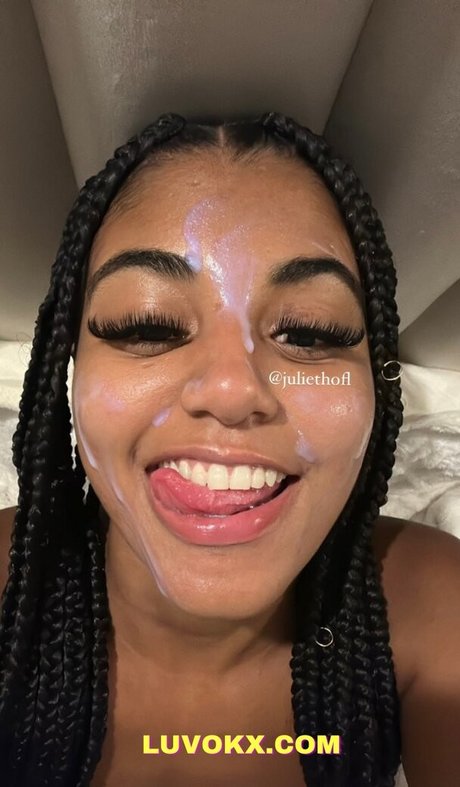 Juliethofl hot model photo
