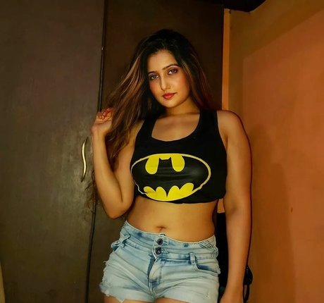 Aniza Hazel nice actress image