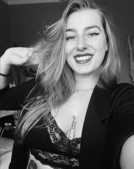 Blondinbelka model exclusive img