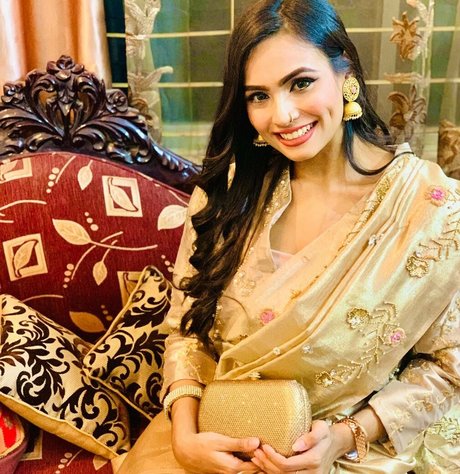 Umme Zamilatun Naima perfect model pics