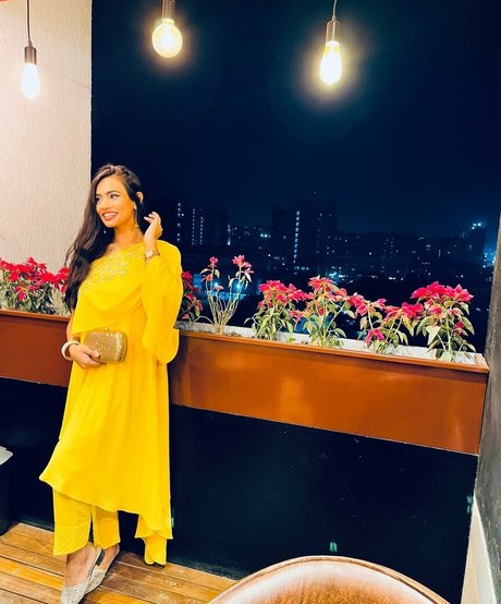 Umme Zamilatun Naima hd model photo