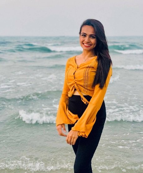 Umme Zamilatun Naima model nude gallery