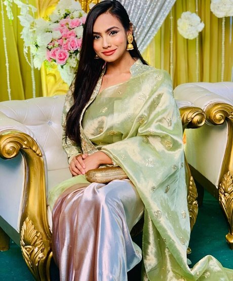 Umme Zamilatun Naima nudes model img