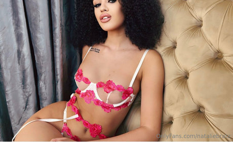 NatalieBratz hot pornstar image
