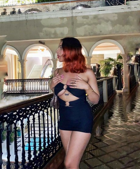 tvishagulatii erotic pornstar img