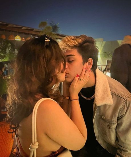 tvishagulatii pornstar xxx photos