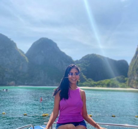 Shivani high quality pornstar pic