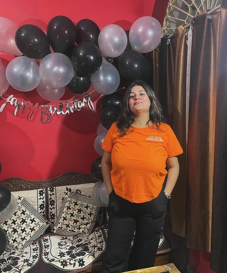 tejaswi pandeyy hot model images