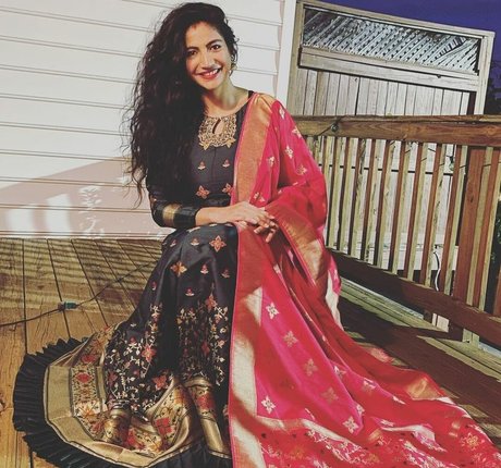 Komal Bhagat star adult galleries