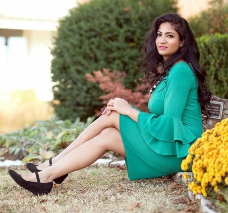 Komal Bhagat model naked photo