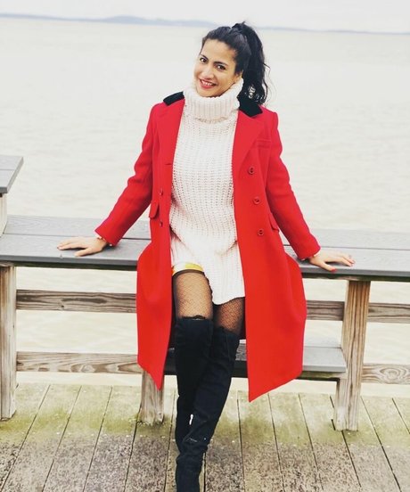 Komal Bhagat star porn galleries