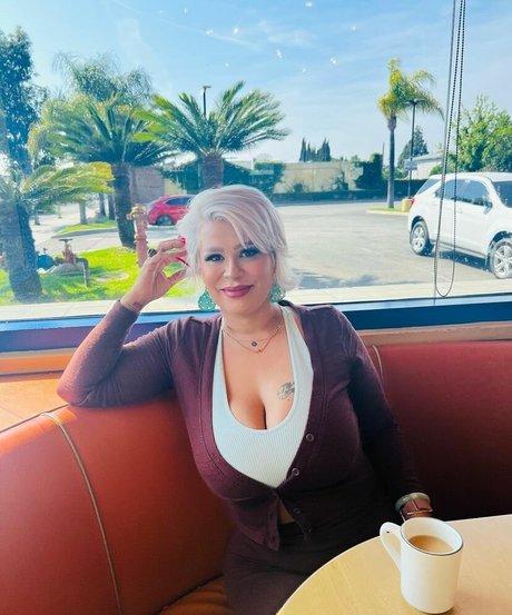 Myra La Chula exclusive model image