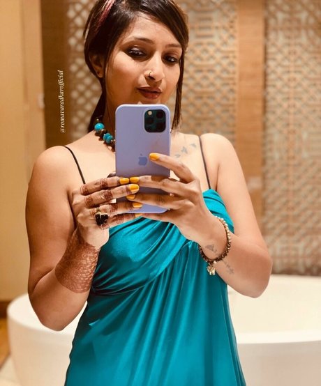 Roma Varadkar sexy actress picture