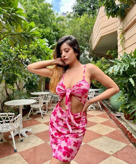 Akshita Dutta hd pornstar pic