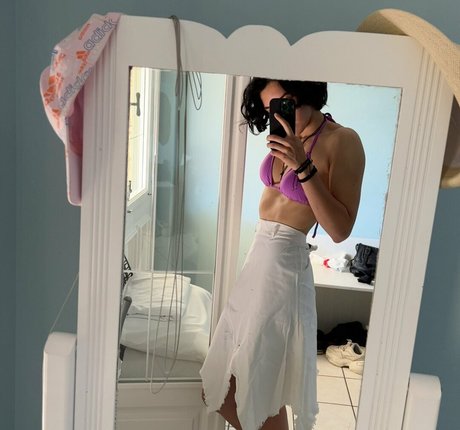 dominia noir nice star pic