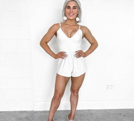 Daisy Lamb star porn image