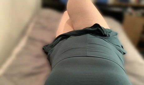 shes a wallflower model hot pic