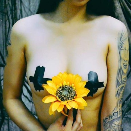 Botan The Vampire model xxx galleries