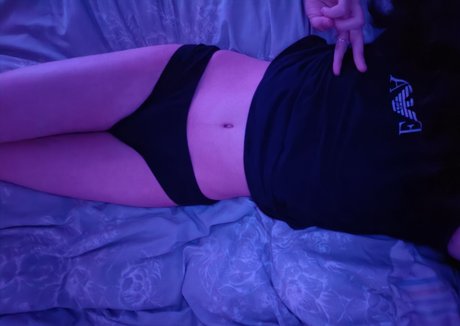 silkiemoth95 pornstar free images