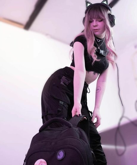 Porcelain Ghoul model porn images