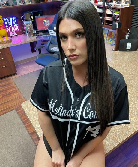 Melinda Young pornstar naked archive