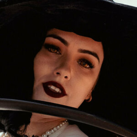 Lady Dimitrescu pornstar free photos