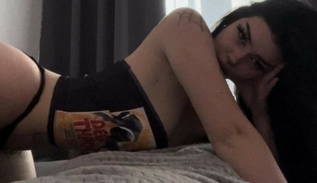 shawtysuzi naked model archive