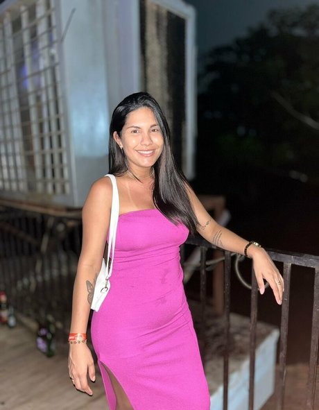 heyjheni pornstar pics