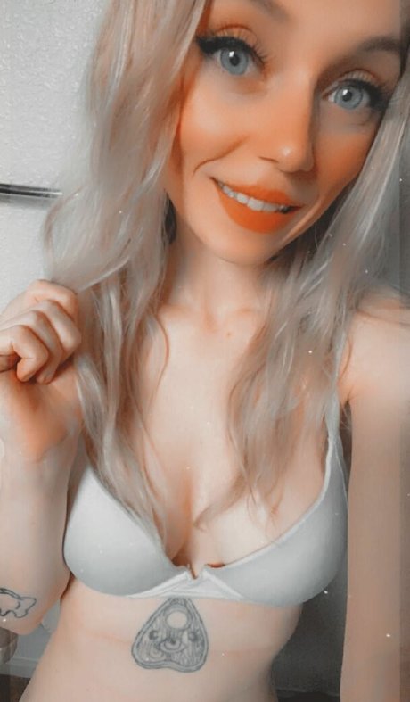 thebeezleboop art star pictures