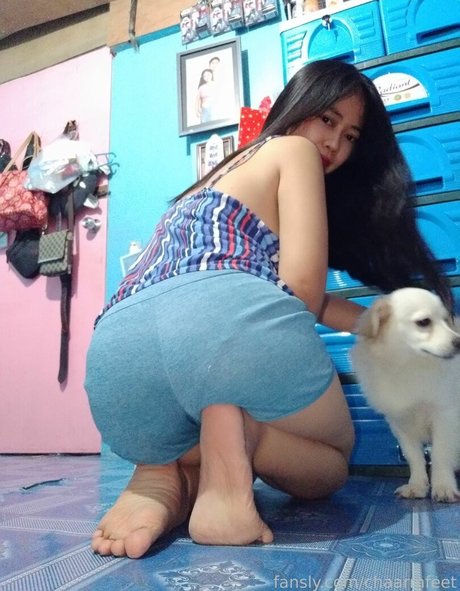 chaarmfeet pornstar hot image