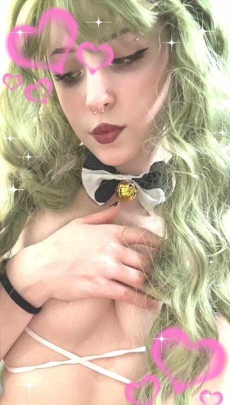 deadpixies model adult pic