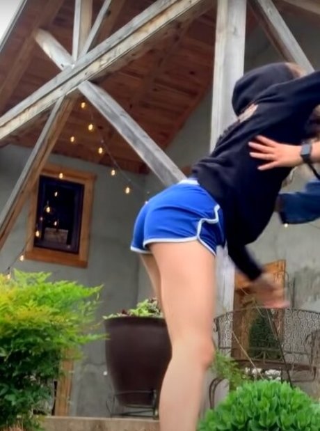 Brooke Bush nice actress image