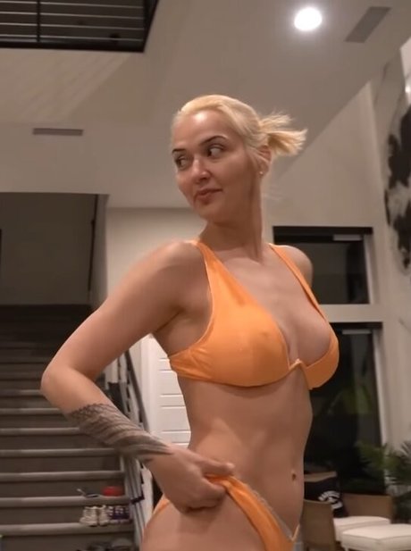 Geovanna Antoinette hd pornstar galleries