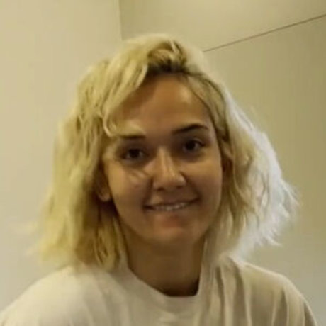 Geovanna Antoinette xxx model img