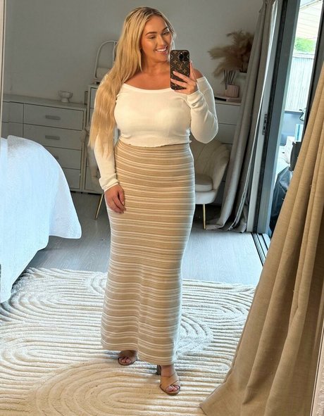 Nora Davis pornstar erotic img