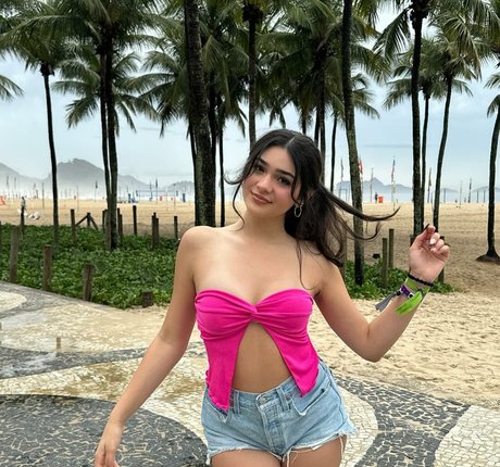 Alexandra Bull free actress pics