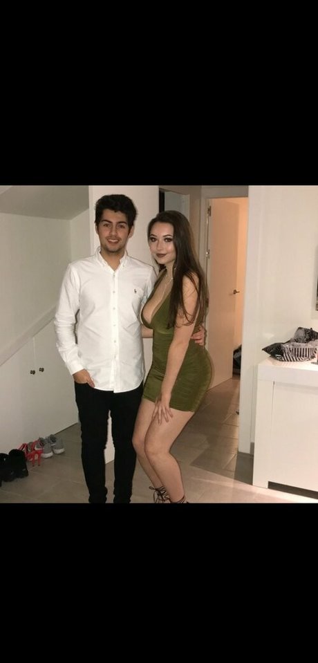 Lydia Harrison pretty star img